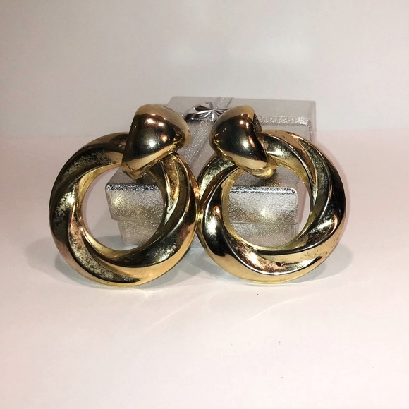 Vintage Clip-On Gold-Tone Oversized Hoop Earrings - Picture 3 of 5